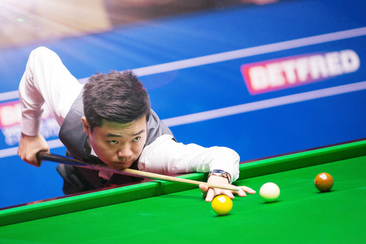 对靠后的排 对靠后的排